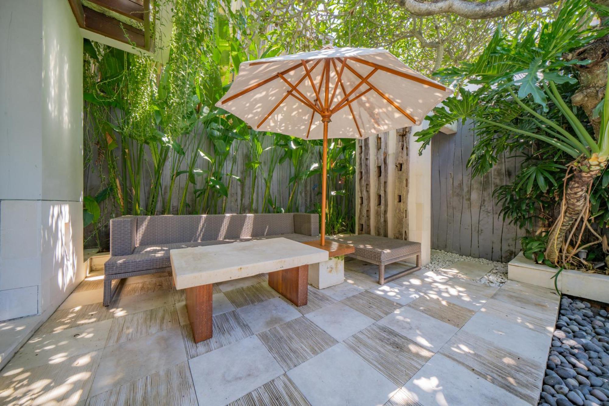Kedonganan Beach Villas Jimbaran Exterior foto